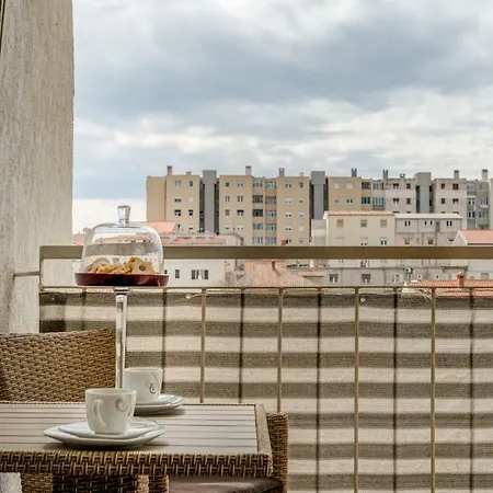 Zara Apartment Split